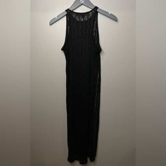 Guess High Slit Cover Up Top. - Picture 6 of 8